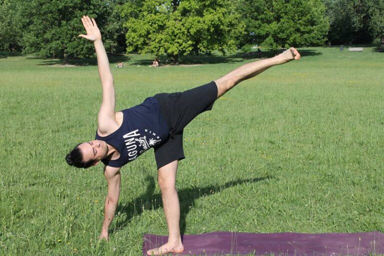 ardha chandrasana yoga forlì